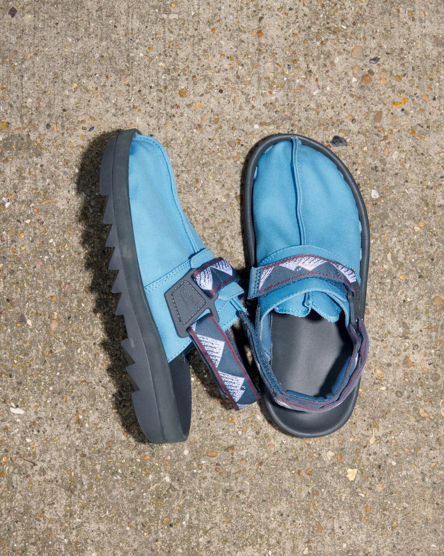 Between earth and water – Reebok’s Beatnik-Sandale mit zwei naturinspirierten Colorways