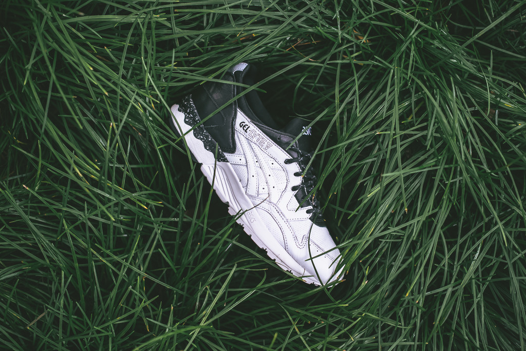 rearviewmirror: ASICS x monkey time GEL-LYTE V „Lights and Shadows“ white/black