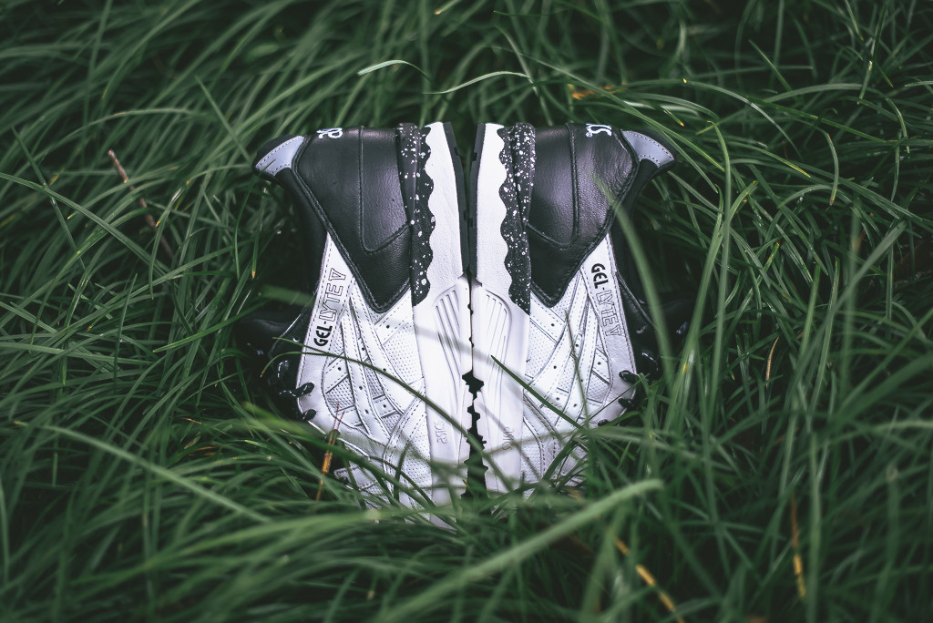 ASICS x monkey time - GEL-LYTE V - "Lights and Shadows" - white/black - HK542-0190