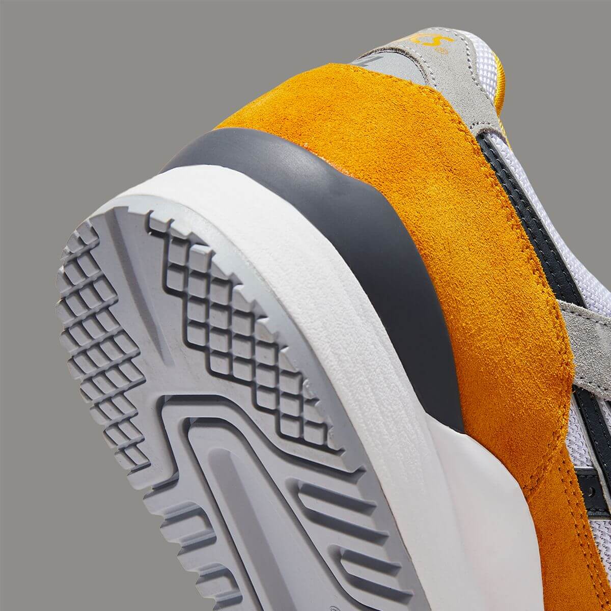 heel details of the ASICS SportStyle - GEL-LYTE III OG - sunflower/carrier grey - 1201A482-800