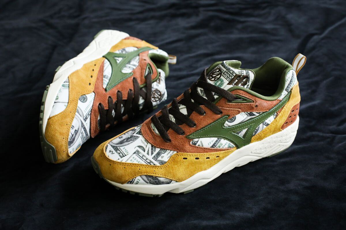 Mizuno x 24Karats x Mita Sneakers Contender "Dollar Bill"