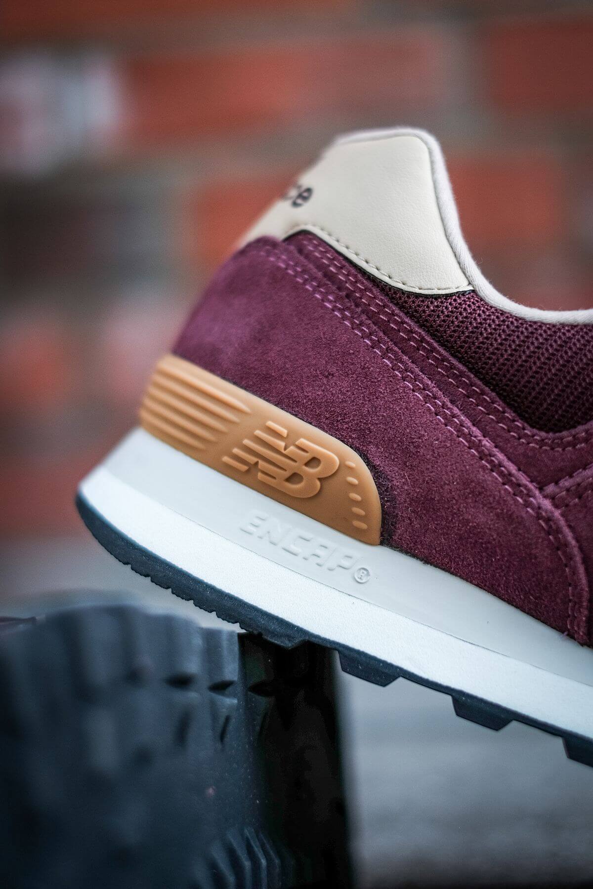 details of the heel part -  New Balance - 574 History Class Pack - ML574BG2 - burgundy