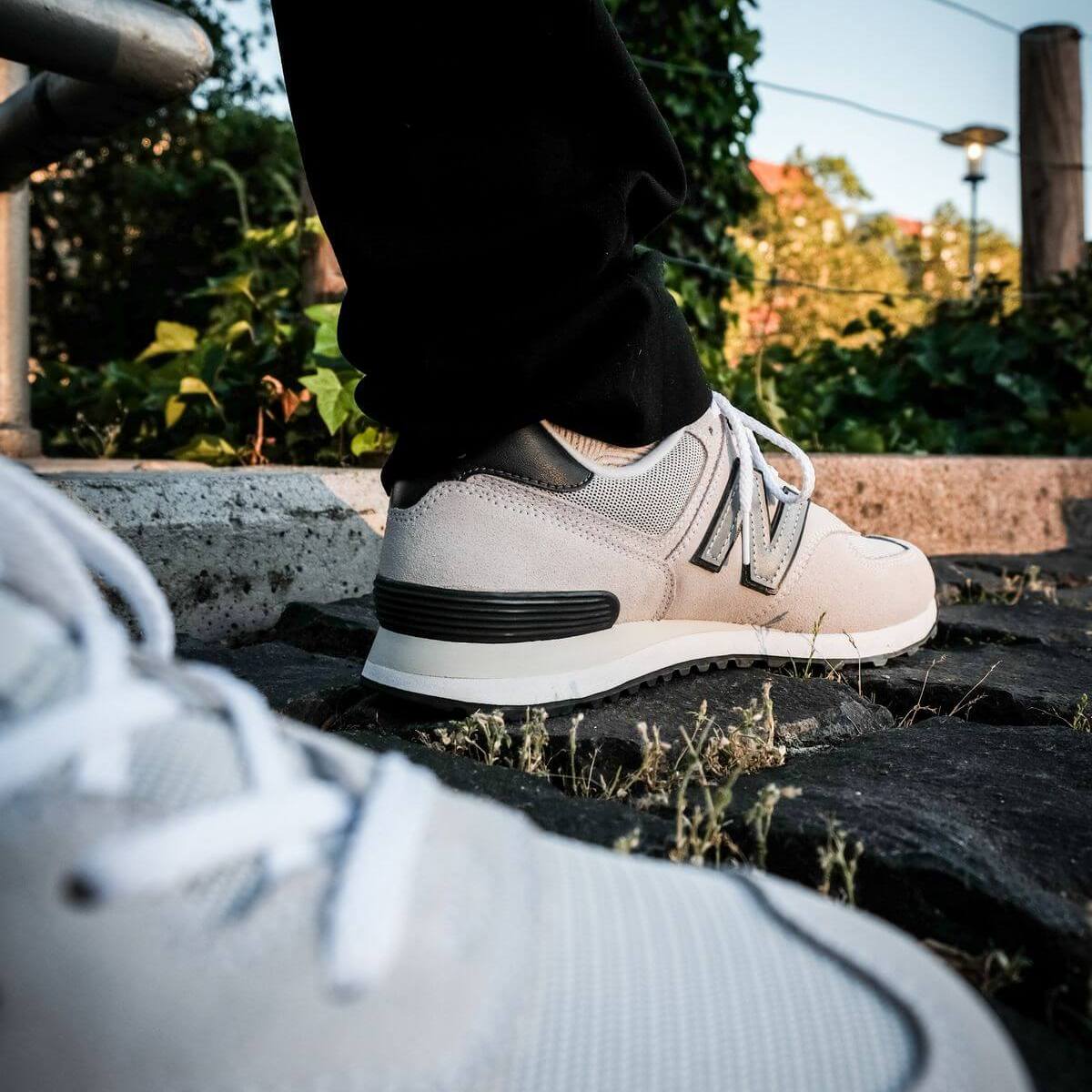 New Balance 574 History Class Pack Kollektion wird um eine hellgrau-schwarze Farbstellung ergänzt