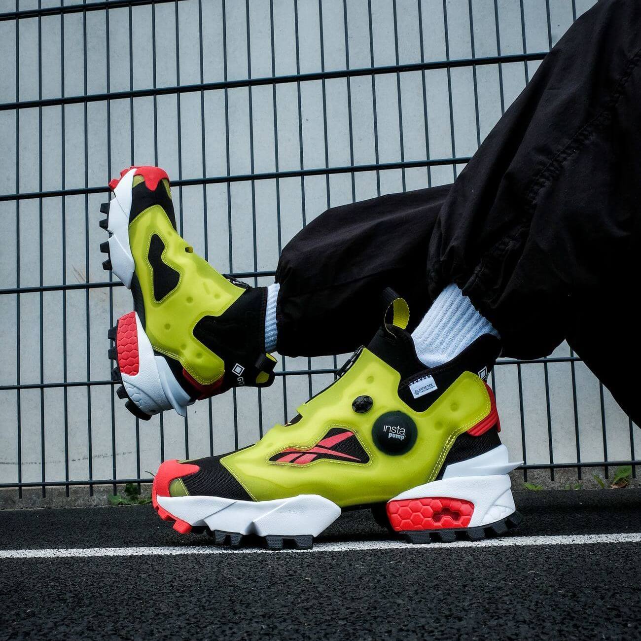 Reebok Instapump Fury OG Boot Gore-Tex Infinium Black / Acid Yellow / Vector Red