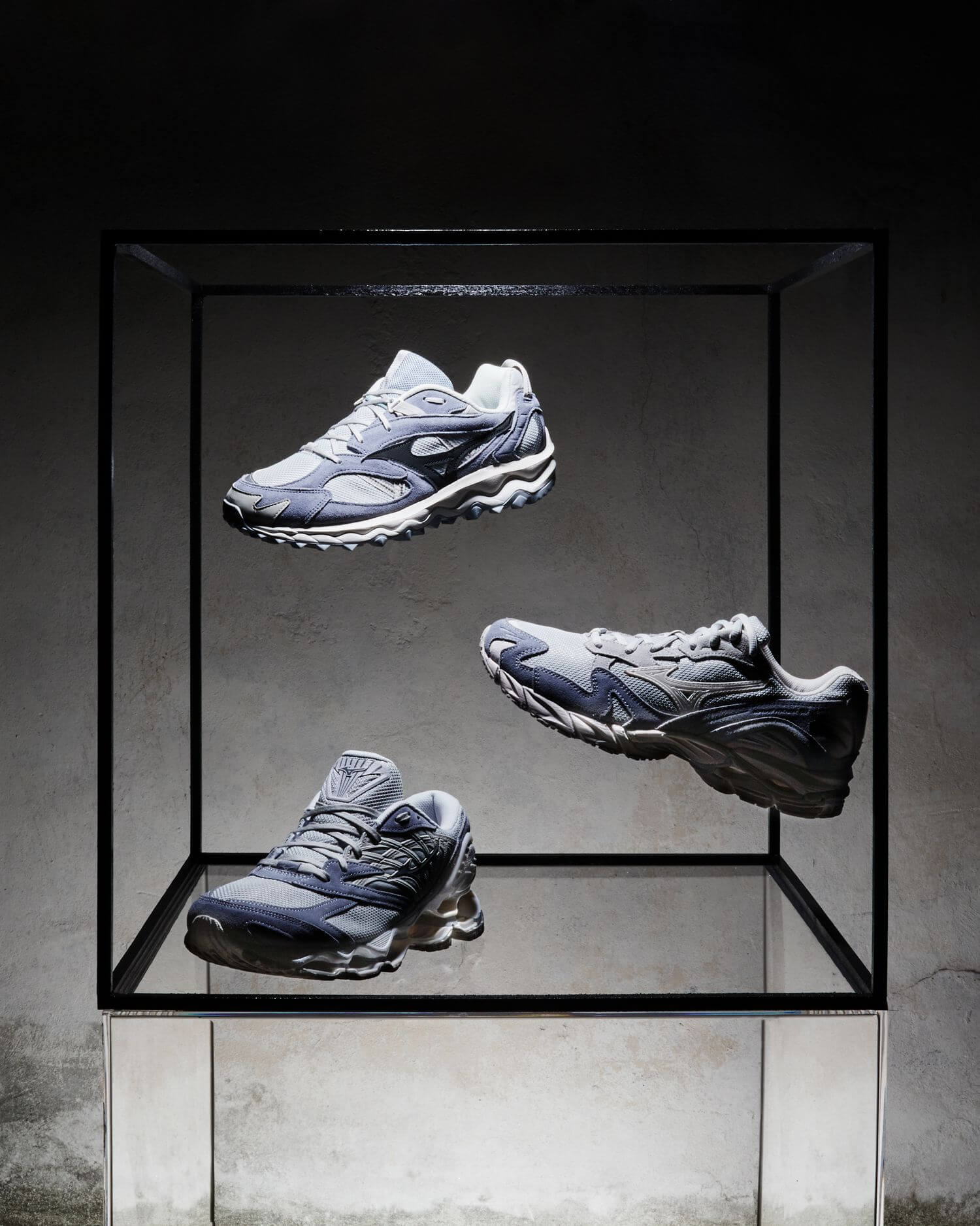 Mizuno Kizuna collection „Artefact“ feat. Wave Prophecy LS, Wave Mujin TL & Wave Rider 10