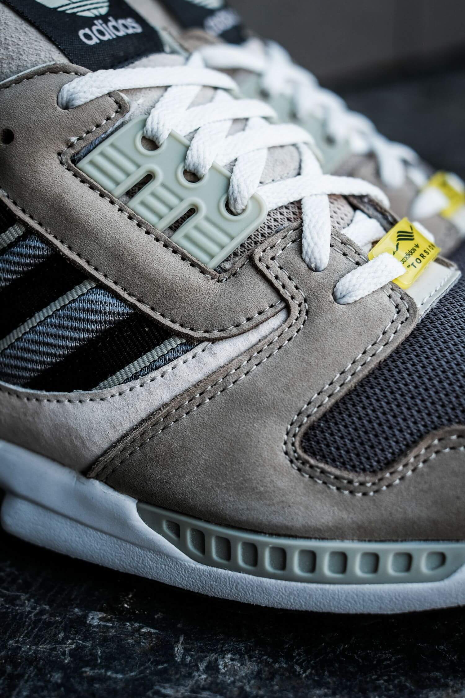 adidas - ZX 8000 - feather grey/core black/aluminium - H02124
