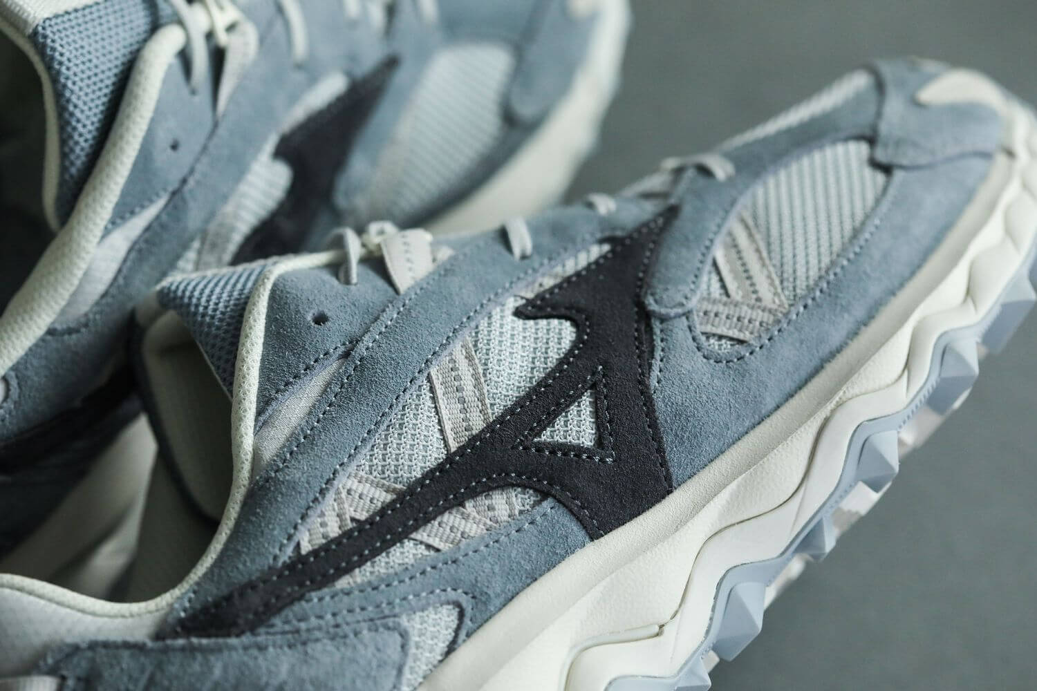 Mizuno - Wave Mujin TL "Artefact" - tradewinds/ebony gray/violet - D1GA219201