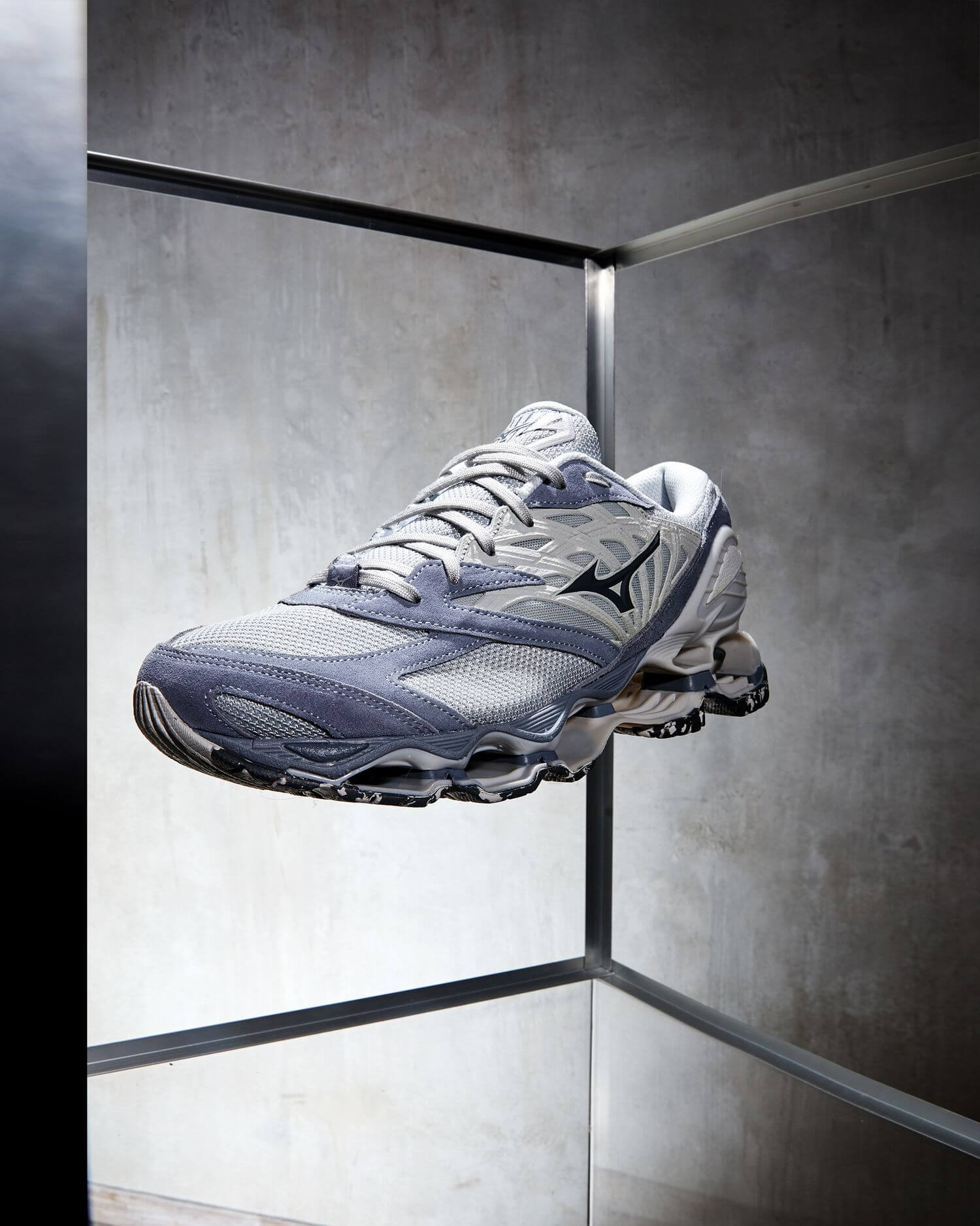 Mizuno Kizuna collection „Artefact“ feat. Wave Prophecy LS, Wave Mujin TL & Wave Rider 10