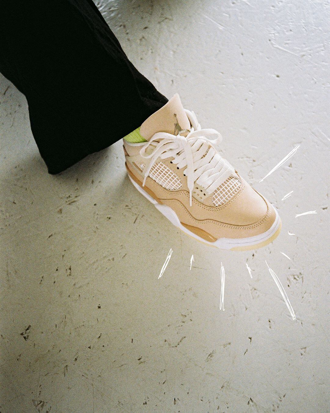 Nike Wmns Air Jordan 4 Retro „Shimmer“