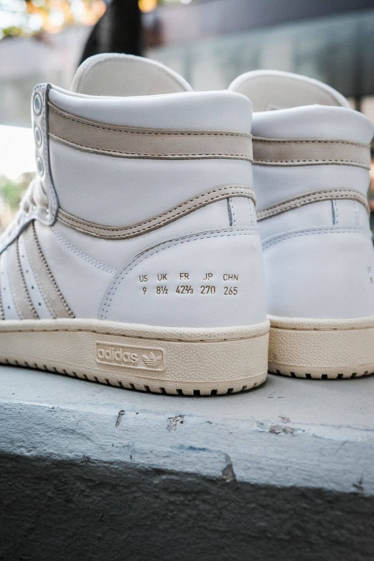 adidas - Top Ten - "Home Of Classics" - footwear white/chalk white/blue birch - GZ8941