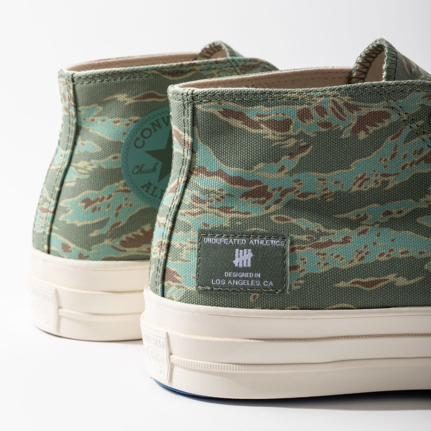 Converse x UNDEFEATED - Half Chuck 70 - sea spray/fossil/egret - 172397C