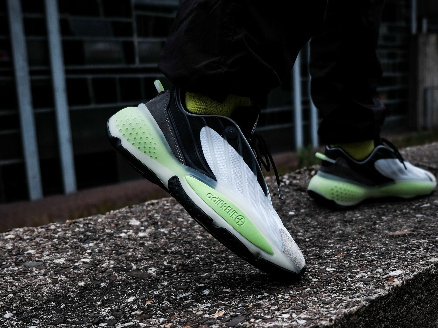adidas Ozrah‍ adiPRENE+ white / black / yellow