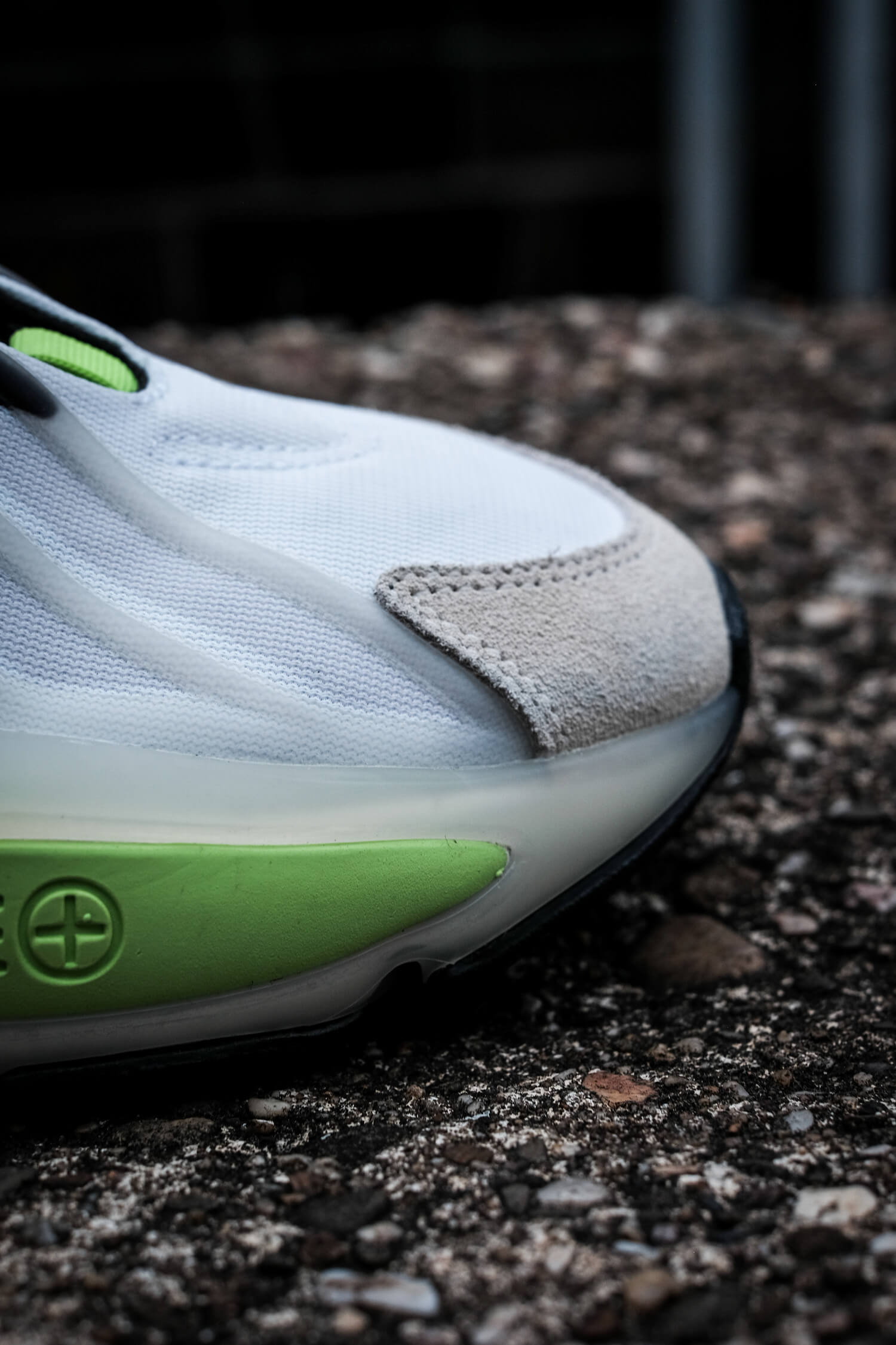 toe box detail adidas - Ozrah - black/white/yellow - H04207