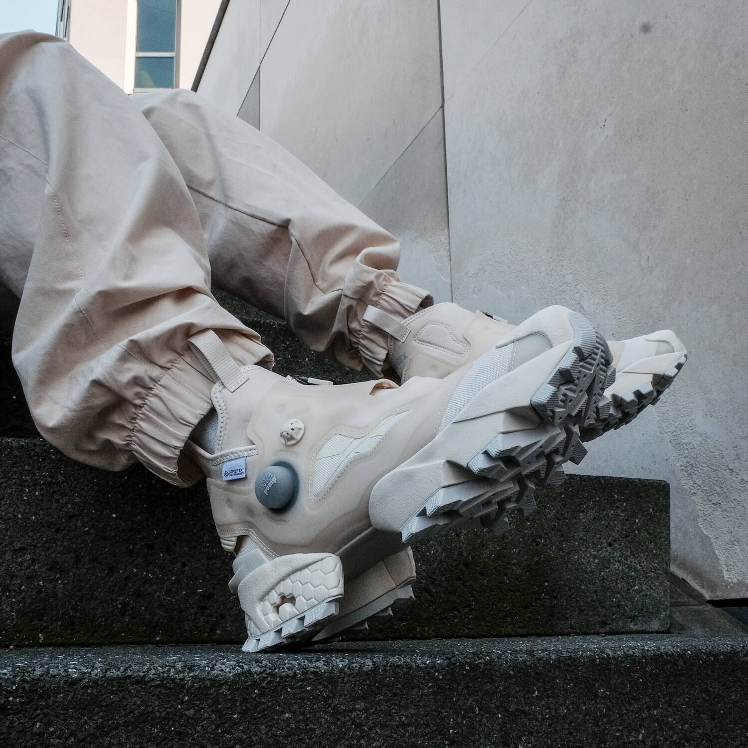 Reebok Instapump Fury OG Boot Gore-Tex Infinium white/grey/beige