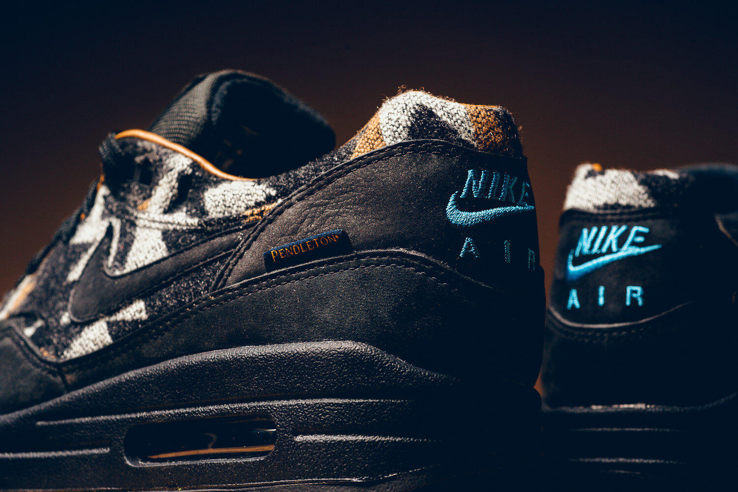 Nike x Pendleton Air Max 1 Quickstrike black/ale brown (2016)
