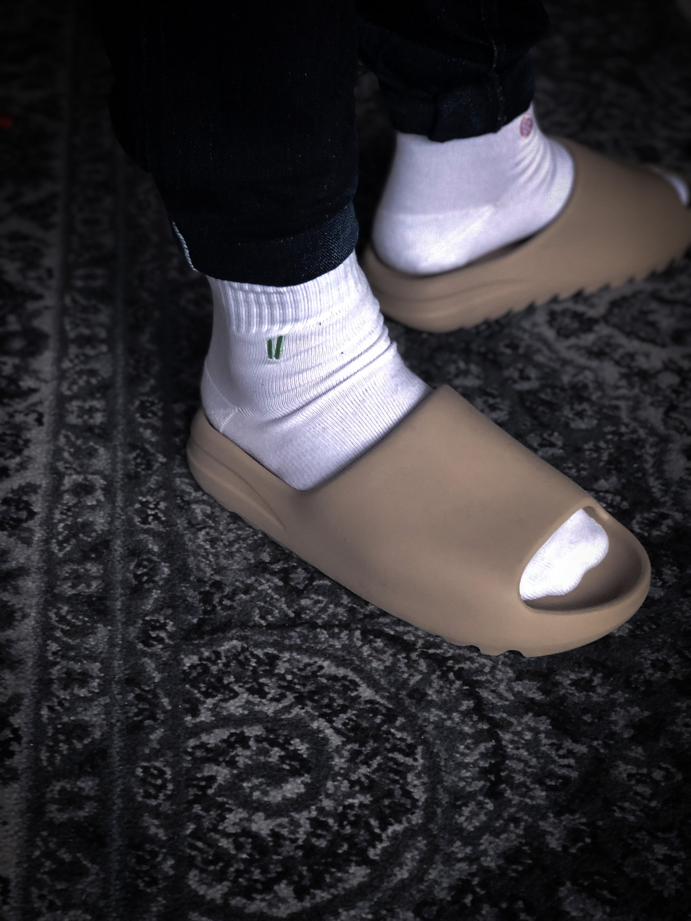 adidas x Kanye West - Yeezy Slide - earth brown - FV8425