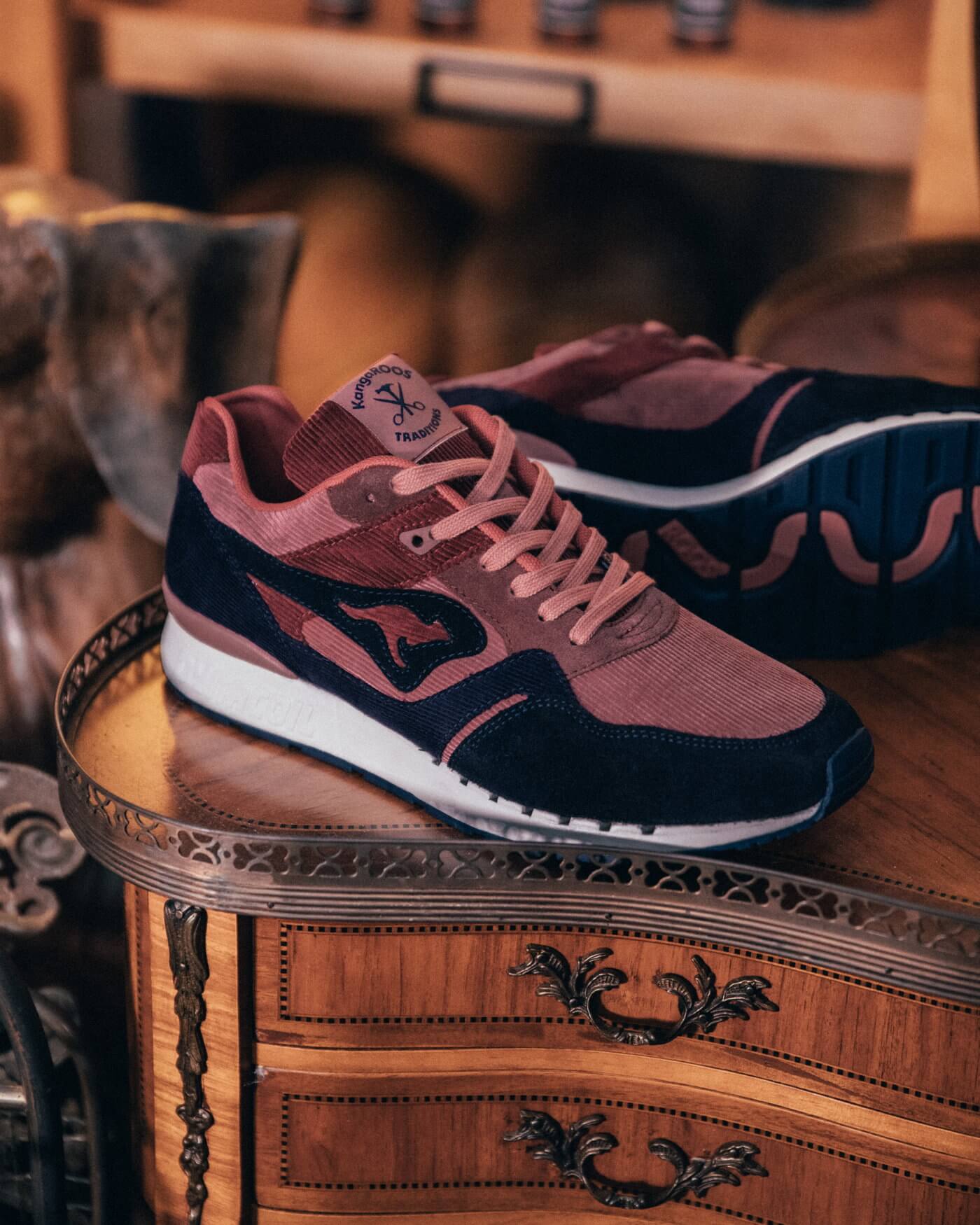 KangaROOS - Brisbane Moss - Traditions Pack - "Corduroy" - brown/black