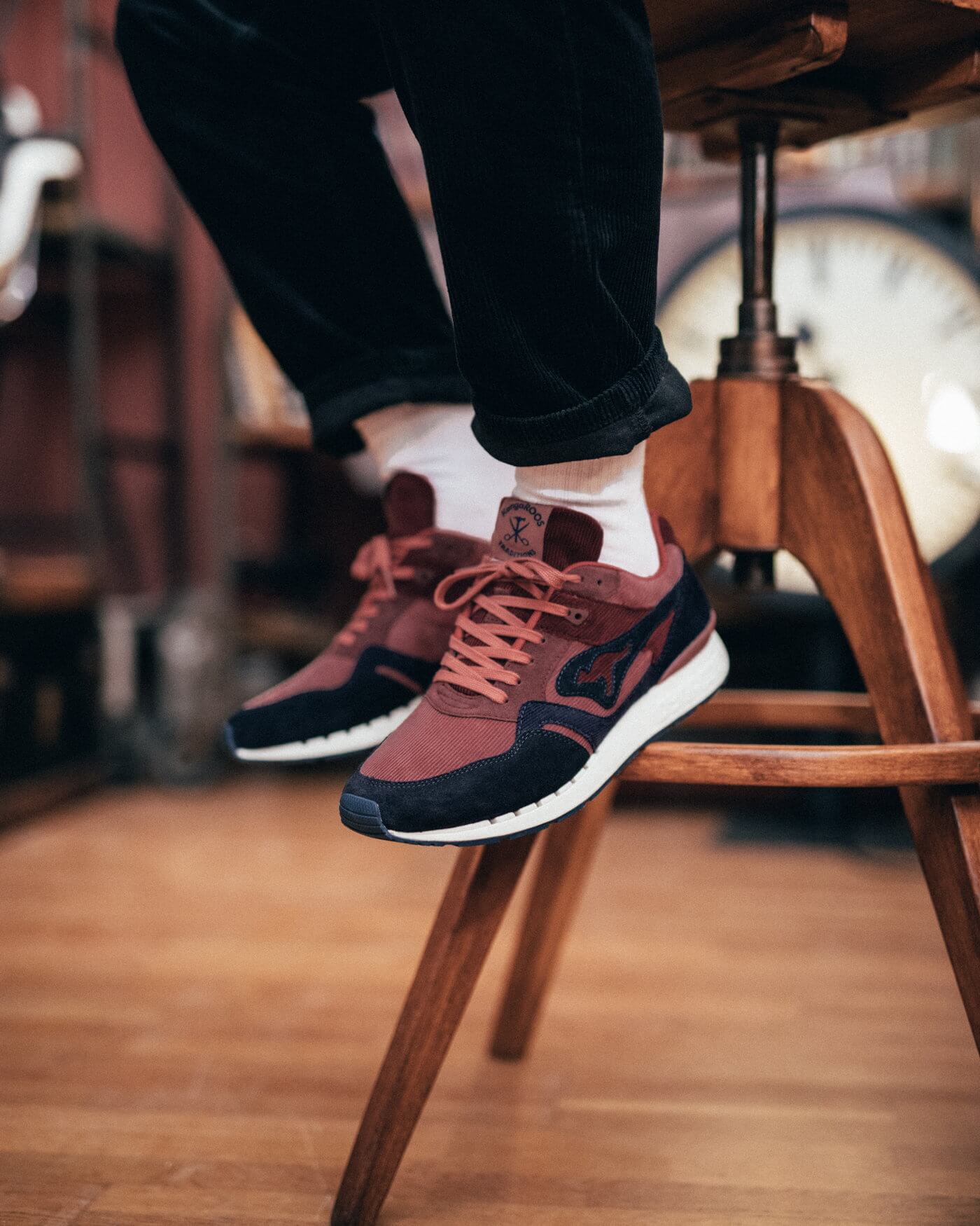 KangaROOS - Brisbane Moss - Traditions Pack - "Kord" - brown/black