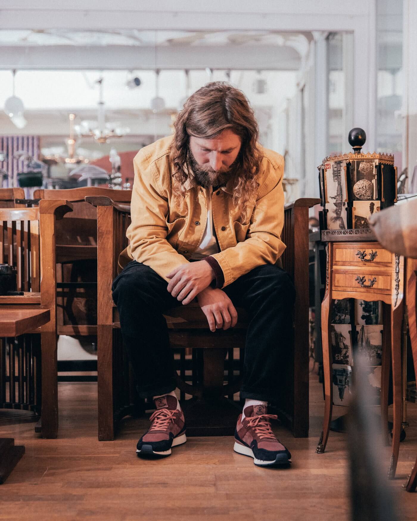 on feet - KangaROOS - Brisbane Moss - Traditions Pack - "Kord" - brown/black