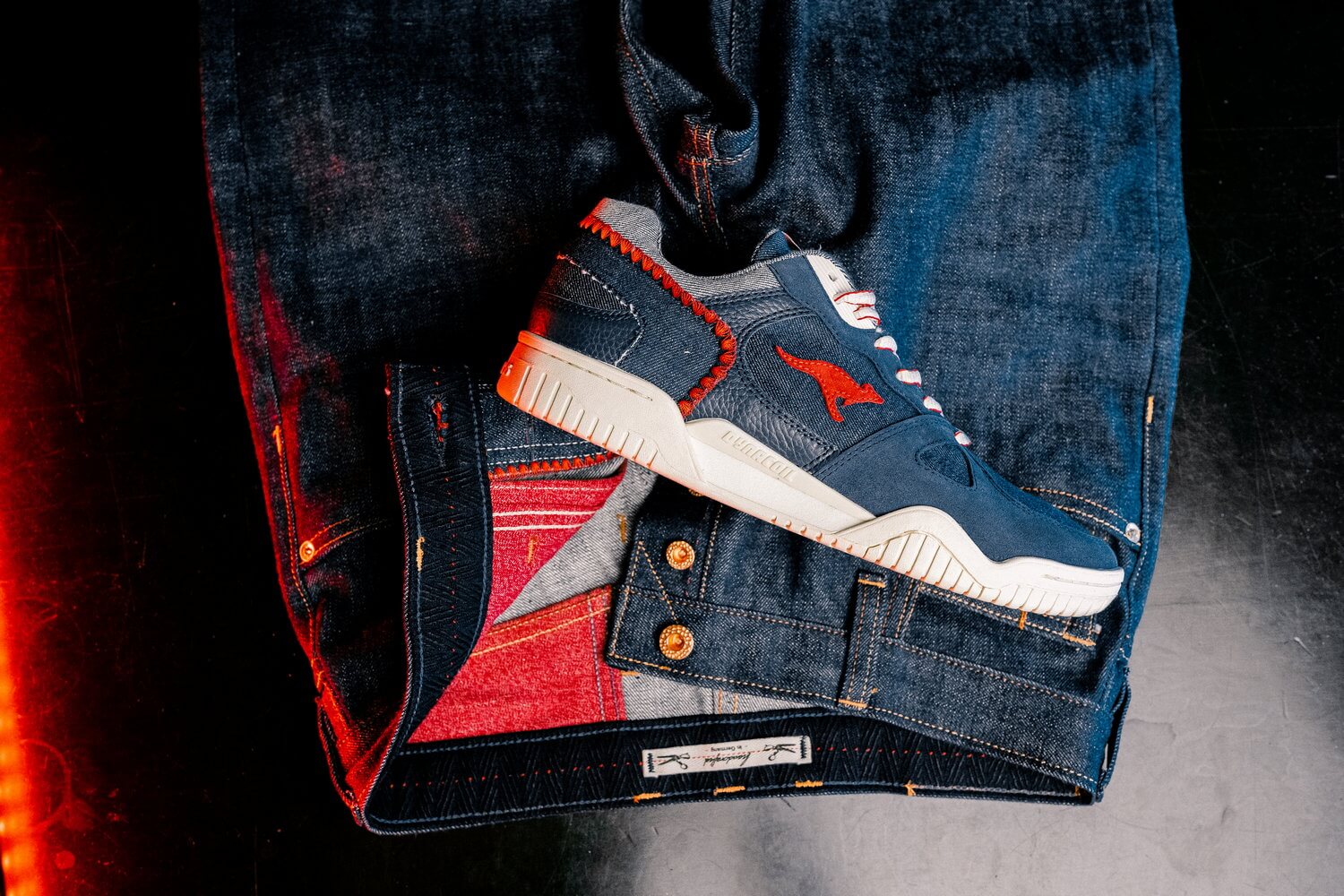 photo with Ruttloff Jeans und dem sneaker KangaROOS feat. Ruttloff - Ultralite "Denim"