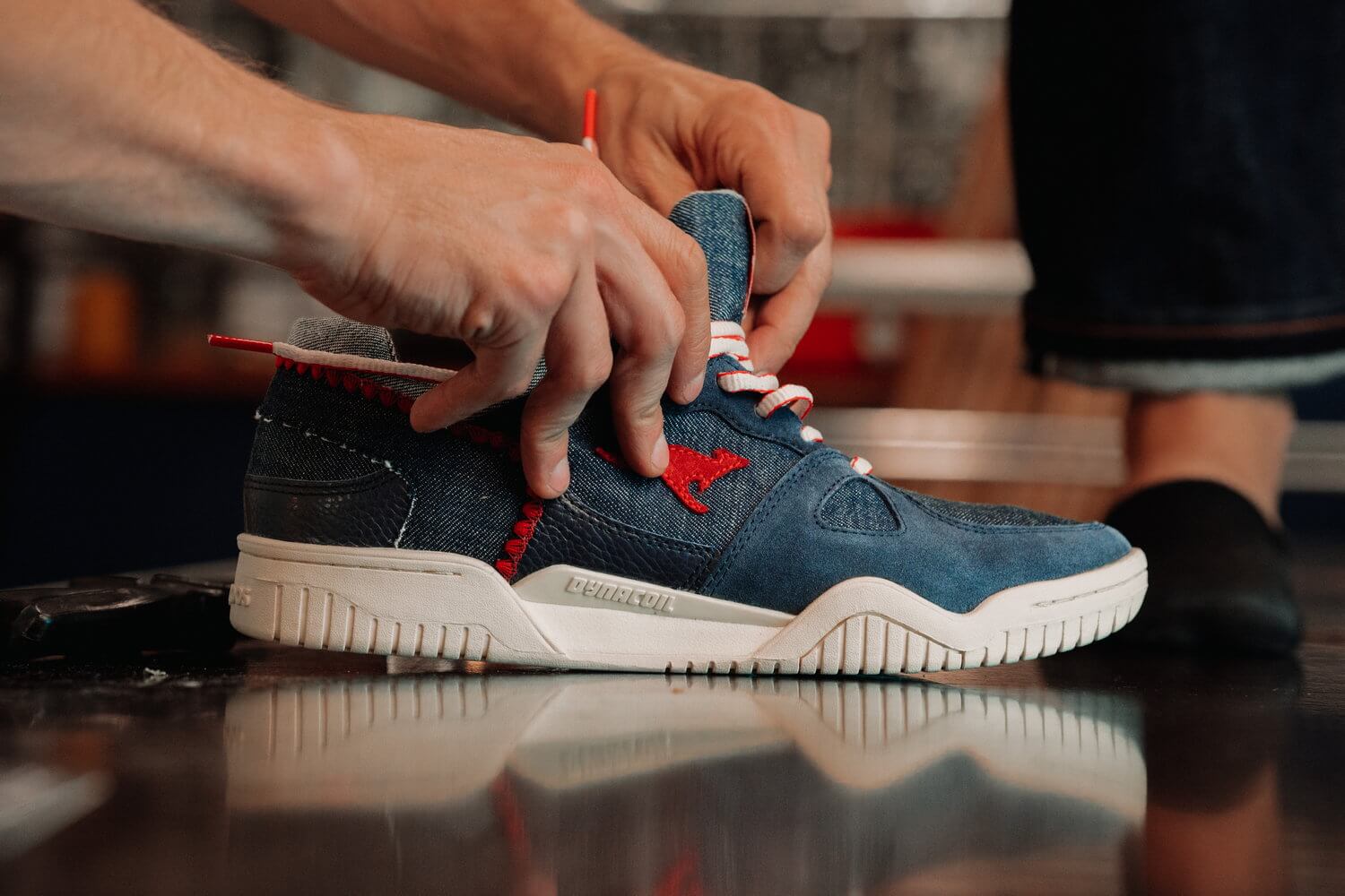 KangaROOS feat. Ruttloff - Ultralite "Denim"