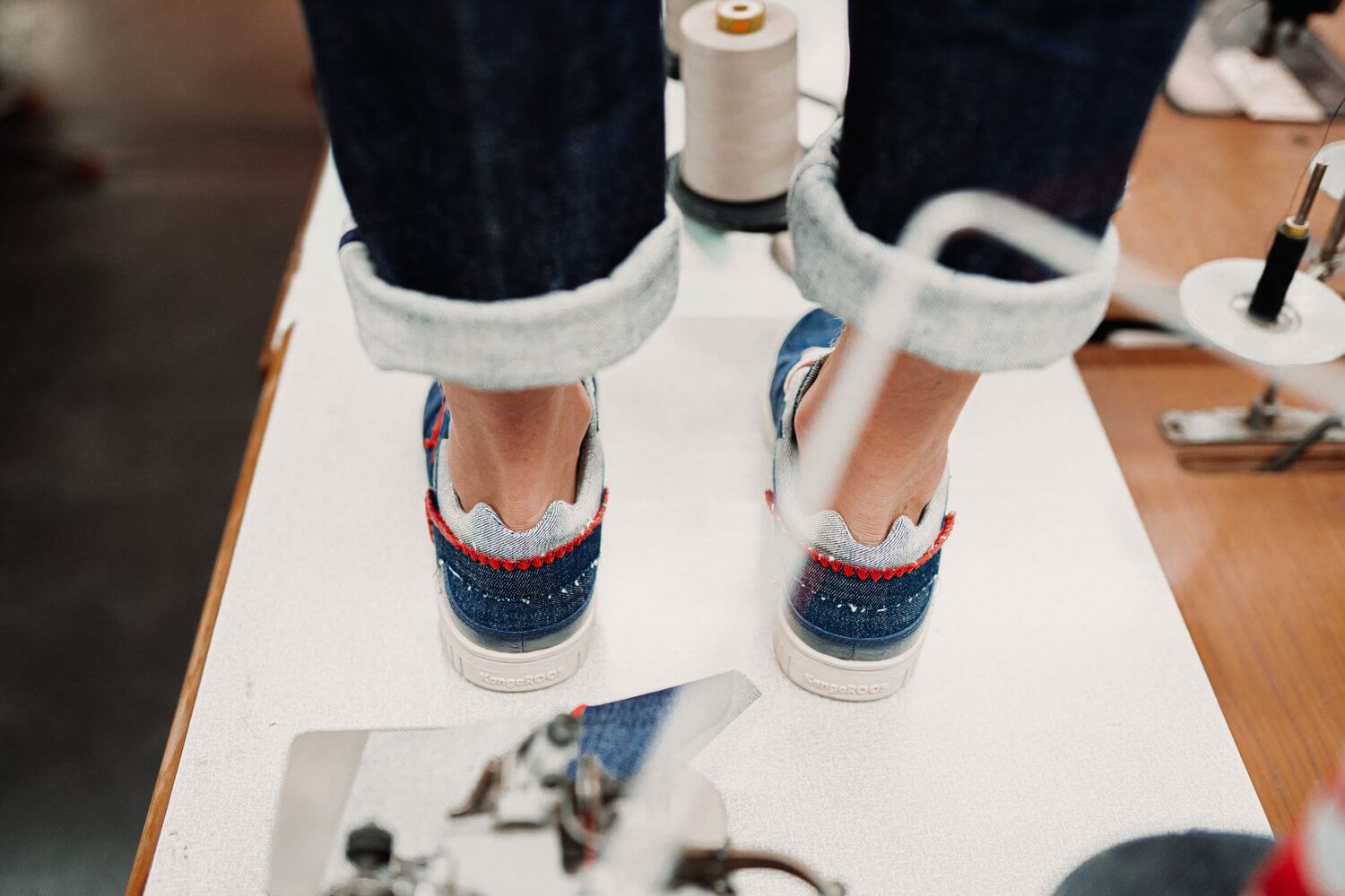 on feet - KangaROOS feat. Ruttloff - Ultralite "Denim"