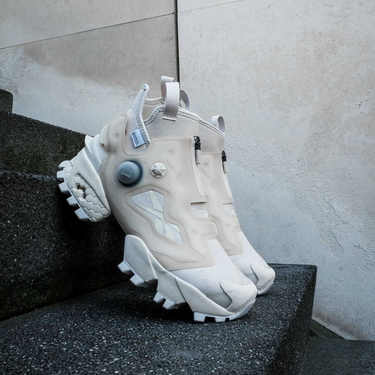 Reebok Instapump Fury OG Boot Gore-Tex Infinium white/grey/beige