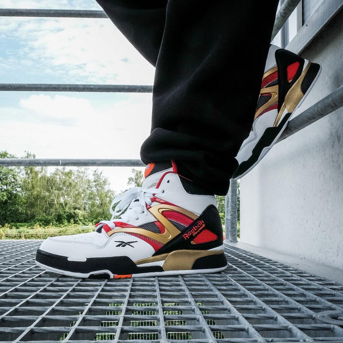 Reebok - Pump Omni Zone II white/black/vector-red - G55113 on feet
