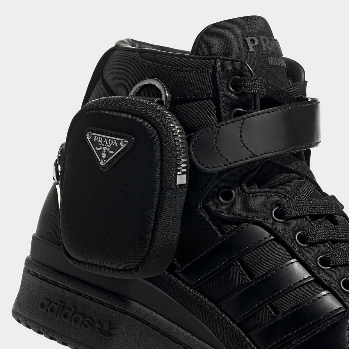 details pouch pocket - adidas for Prada - Re-Nylon Collection - Forum Low - core black/core black/silver metallic - GY7040