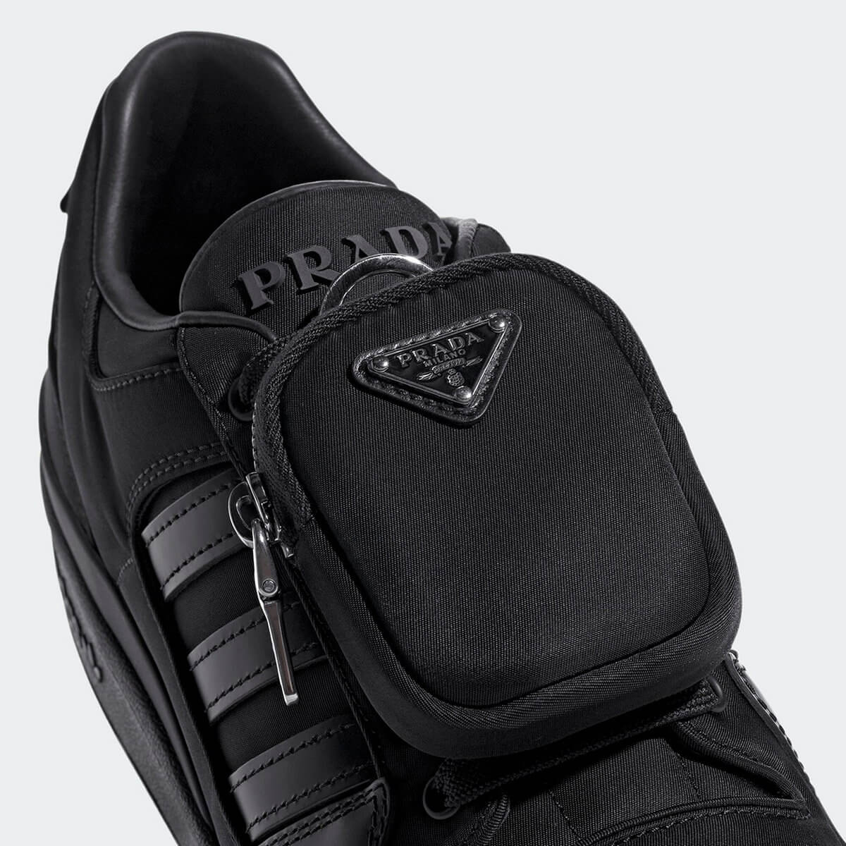 details, pouch pocket - adidas for Prada - Re-Nylon Collection - Forum Low - core black/core black/silver metallic - GY7043