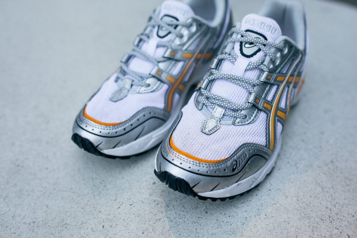 upper details - ASICS SportStyle - Gel-1090 - white/citrus - 1201A673-100