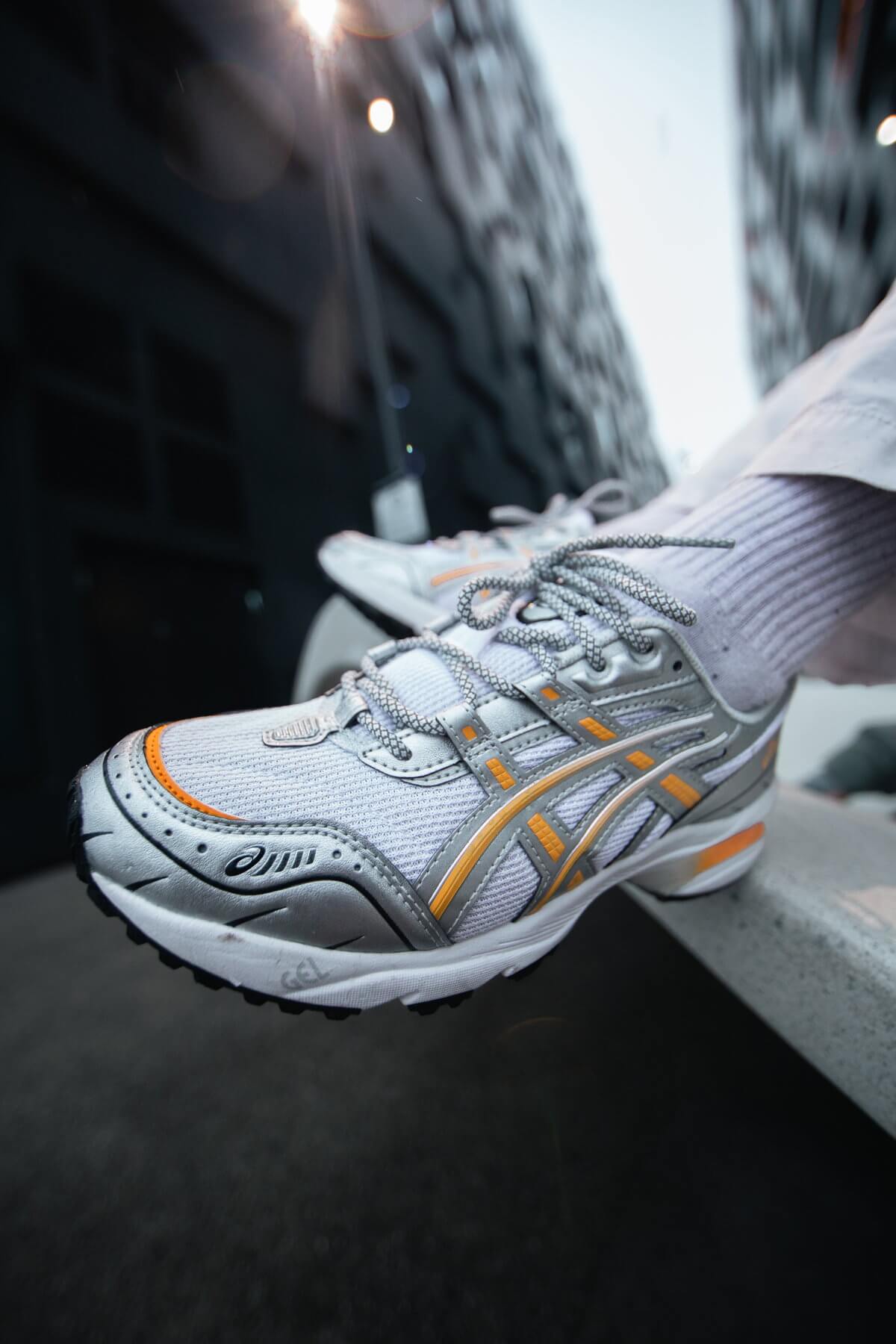 ASICS SportStyle - Gel-1090 - white/citrus - 1201A673-100