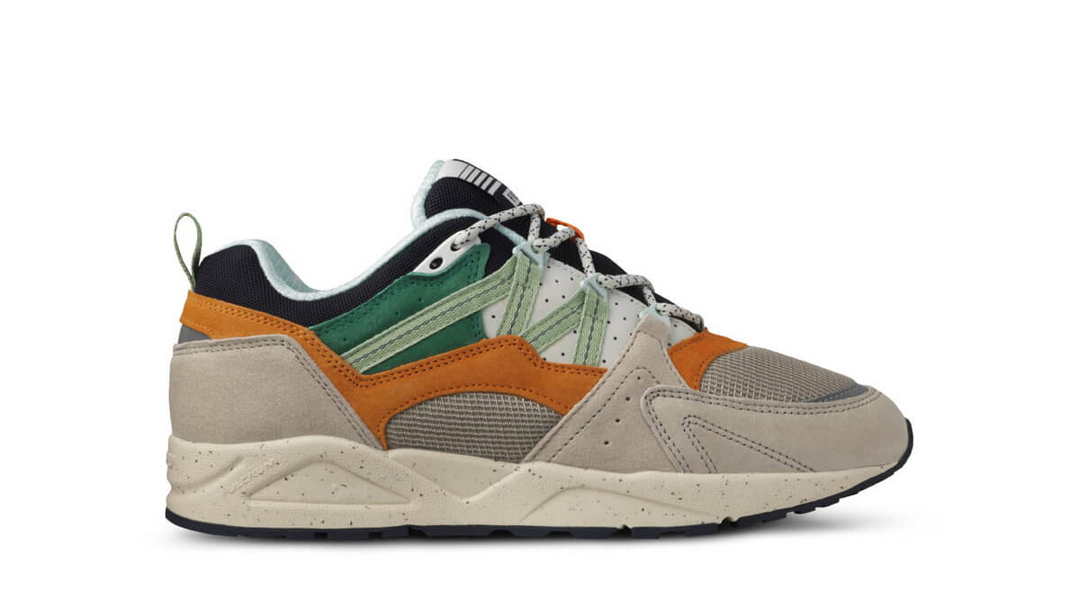 product shot from the side - Karhu - Fusion 2.0 - "Shinrin Yoku" - F804127 - Dark Olive / Cress Green
