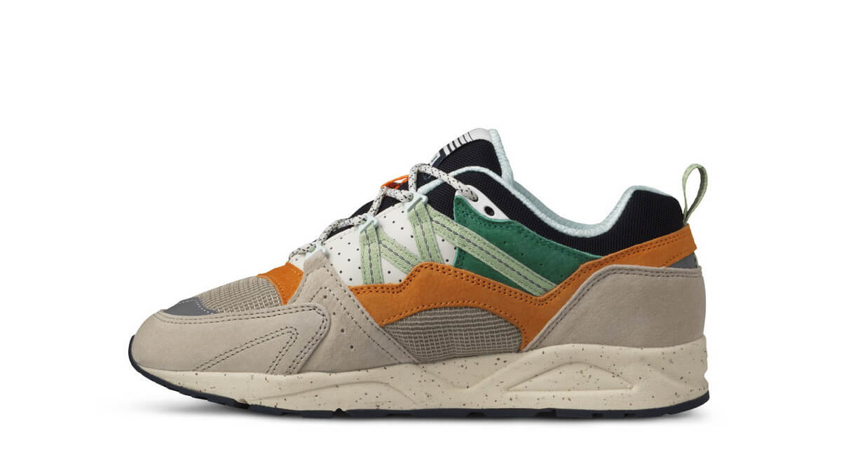 product shot site - Karhu - Fusion 2.0 - "Shinrin Yoku" - F804127 - Dark Olive / Cress Green