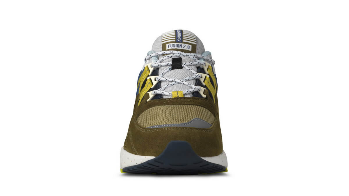 product shot front - Karhu - Fusion 2.0 - "Shinrin Yoku" - F804126 - Asparagus / Celadon Green