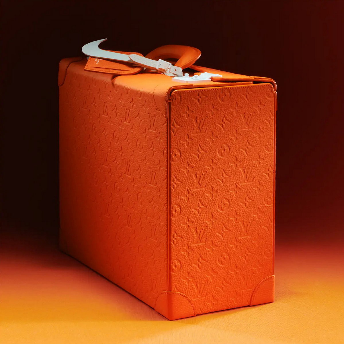 Virgil Abloh Nike Air Force - Louis Vuitton pilot case in Orange Taurillon Monogram Leather