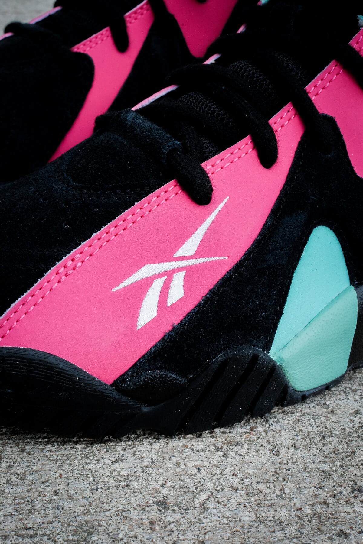 logo detail - toe box - Reebok - Kamikaze II - "1996 NBA All-Star Game San Antonio" - black/pink/solar gold - H01316