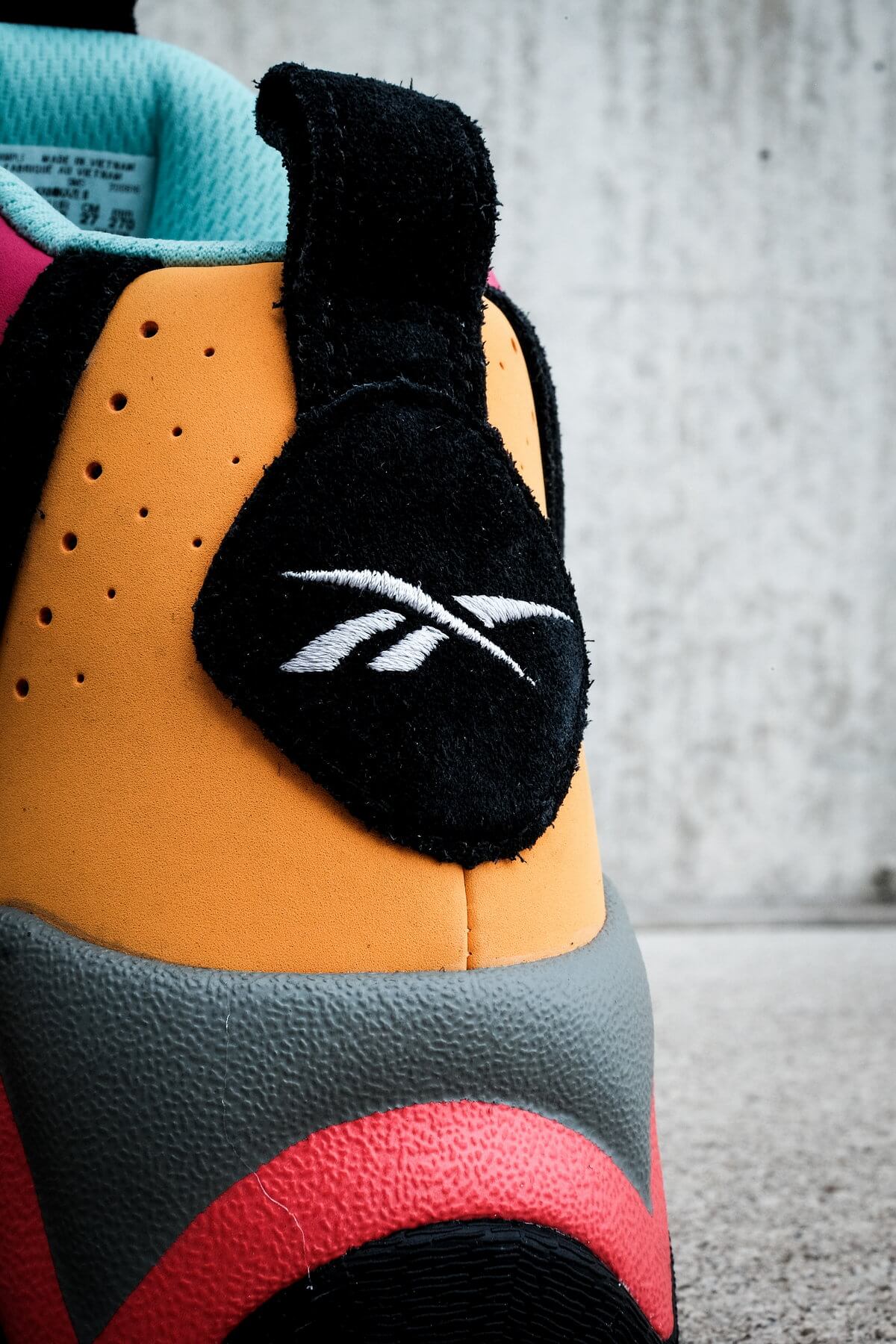 heel details - Reebok - Kamikaze II - "1996 NBA All-Star Game San Antonio" - black/pink/solar gold - H01316