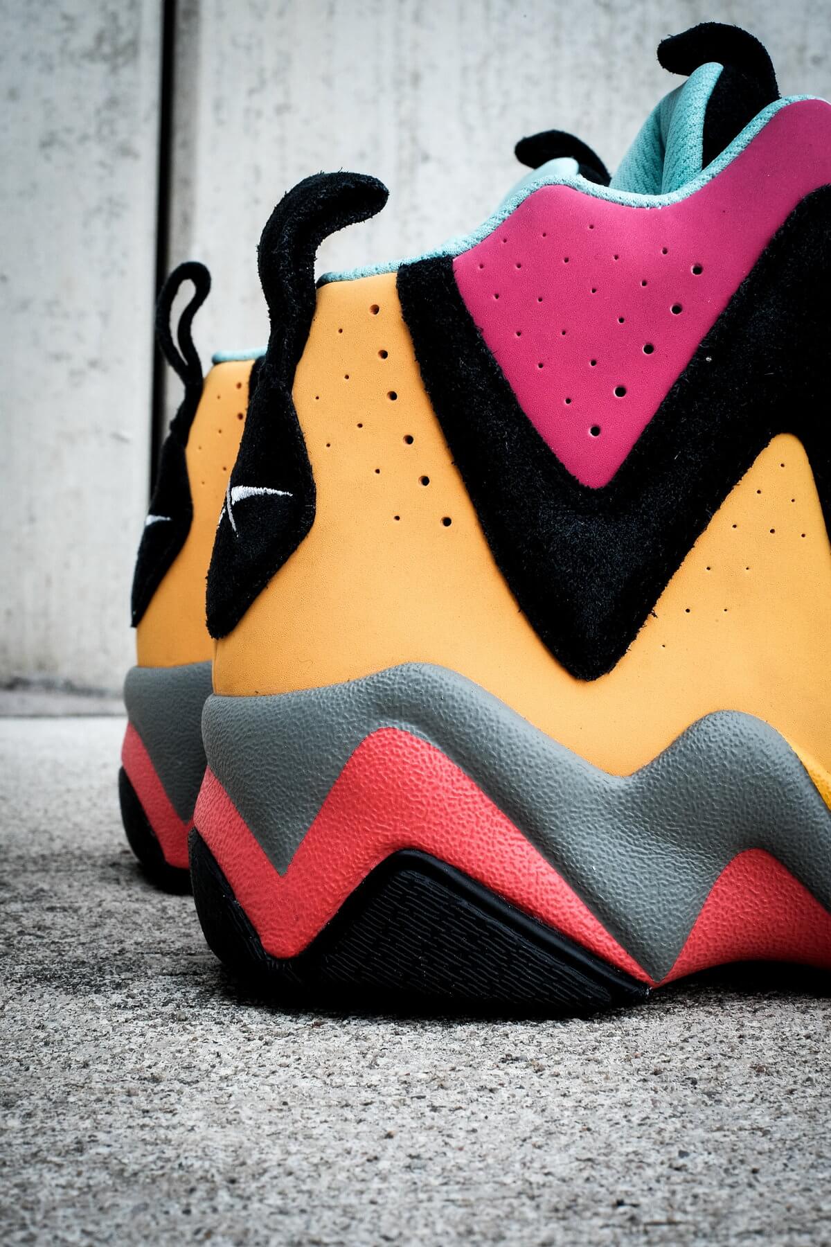 Reebok - Kamikaze II - "1996 NBA All-Star Game San Antonio" - black/pink/solar gold - H01316
