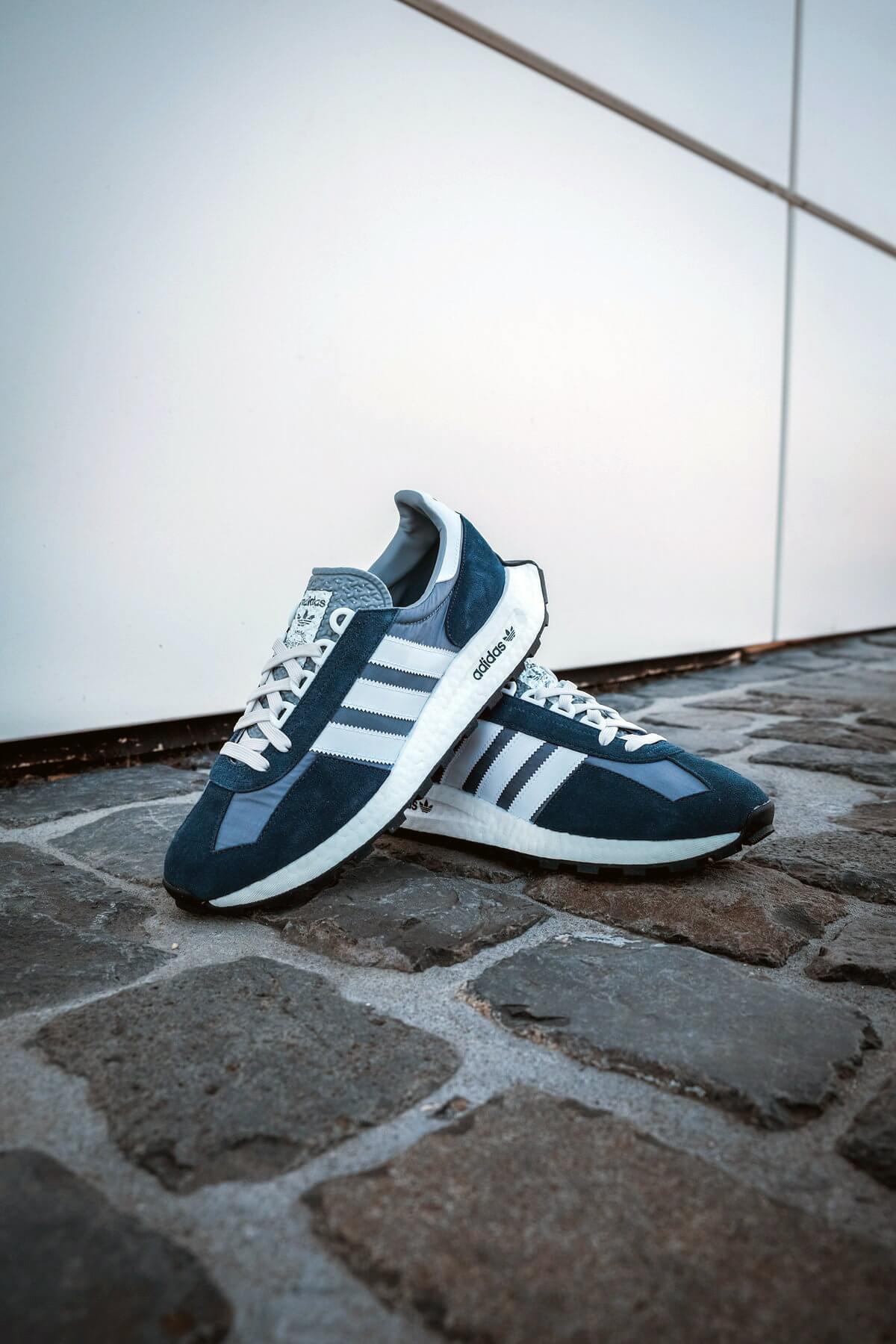 adidas Originals Retropy E5 Blue / White