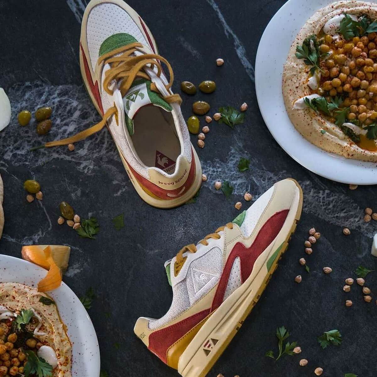 Le Coq Sportif x Sneakerbox R800 „Hummus“