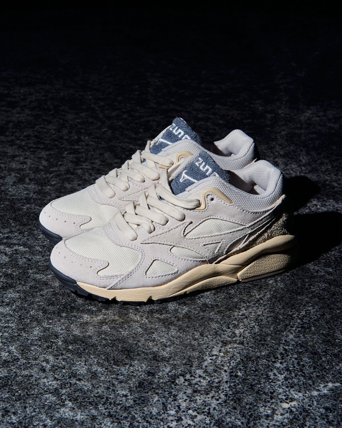 Mizuno SportStyle - Sky Medal Premium - White Sand / White / Turbulence - D1GA217102