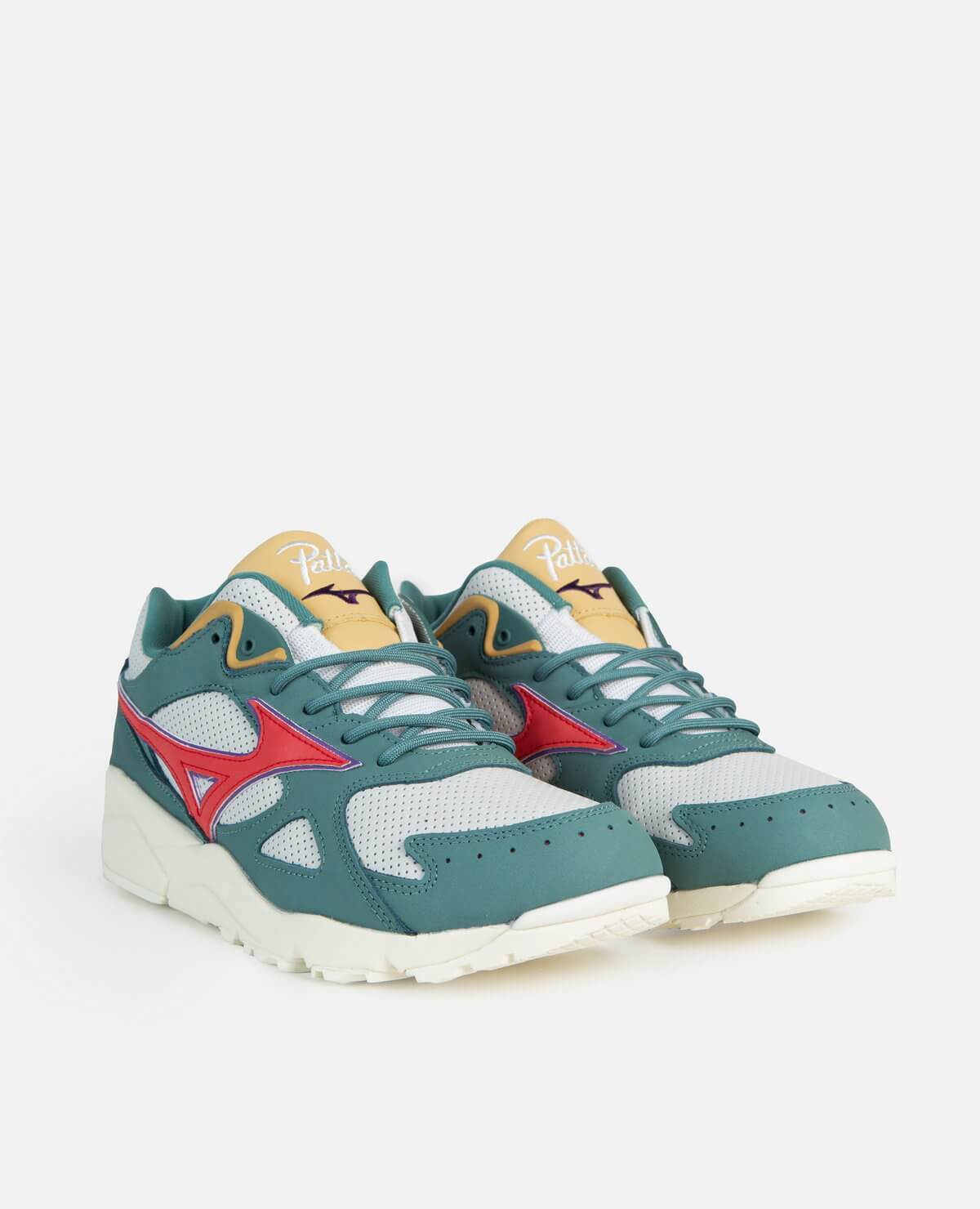 product - Mizuno x Patta Sky Medal - Ivory / Red / Green - D1GD211902