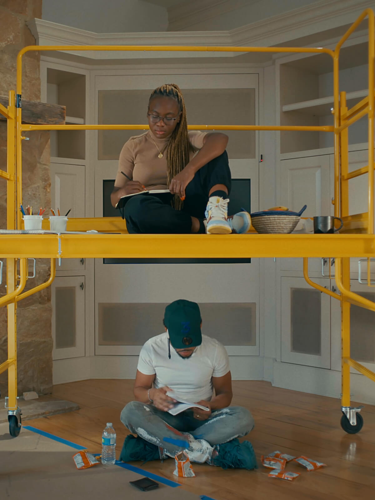Chance the Rapper „Child of God“ feat. Nike x Maison Chateau Rouge Air Jordan 1 „Fearless“ & Balenciaga Track Sneaker
