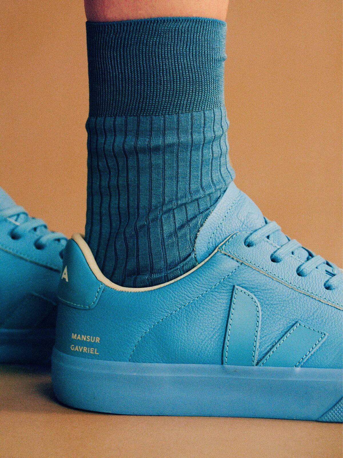 VEJA x MANSUR GAVRIEL - CAMPO - CELESTE - CP0502879A
