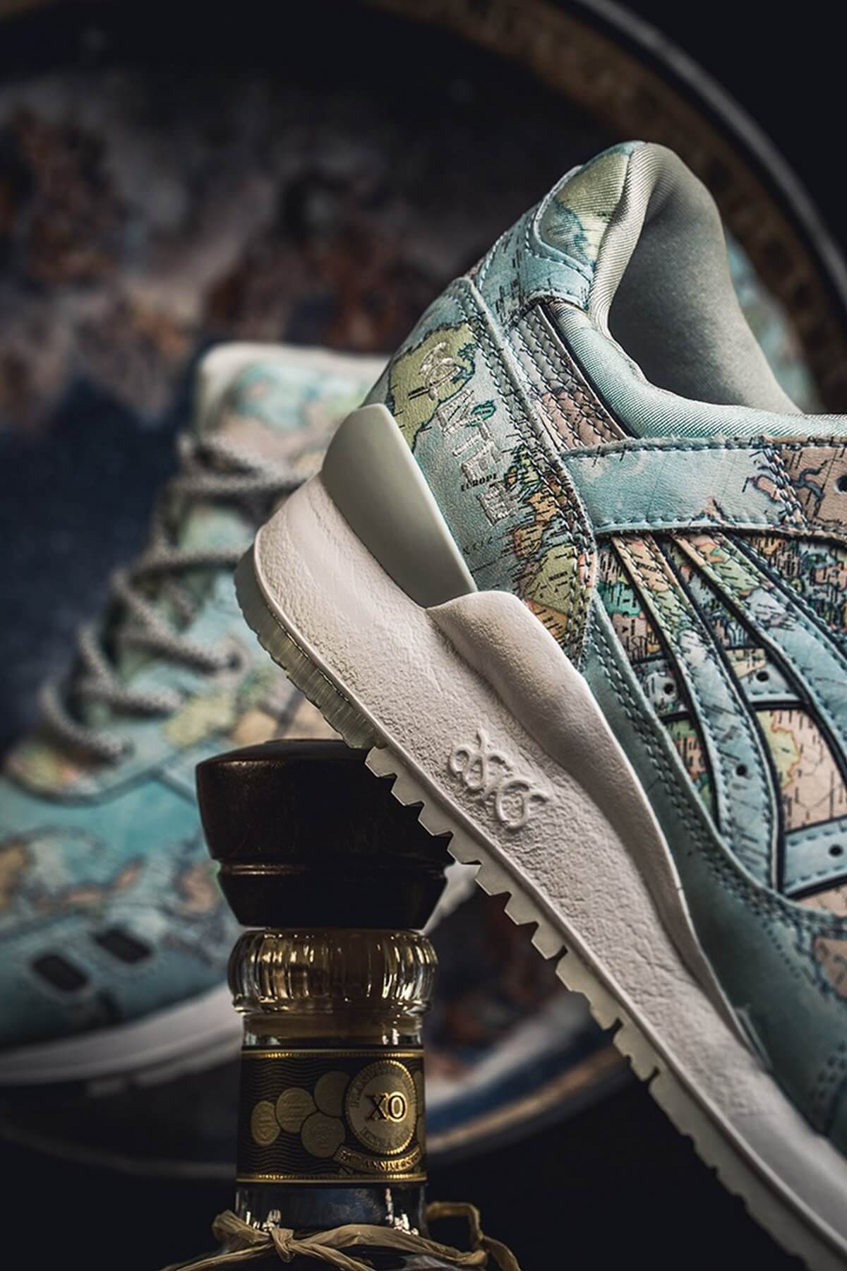 close-up heel - ASICS x atmos Gel-Lyte III World Map - blue/blue - 1191A197-400