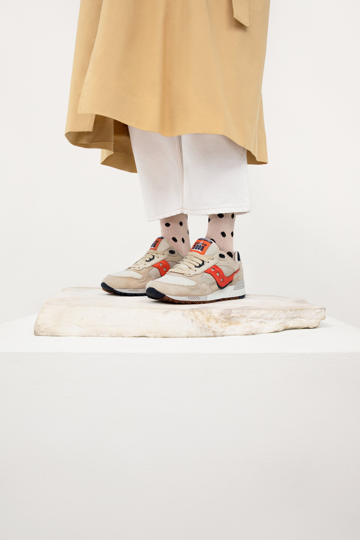 on feet - Saucony Shadow 5000 Premium - Beige / Blue / Orange - S70637-1