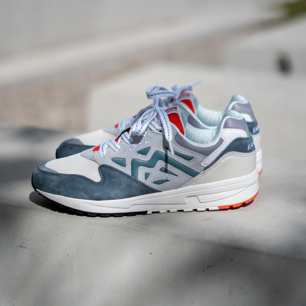 Karhu Legacy 96 - grey/emerald/orange - F806035