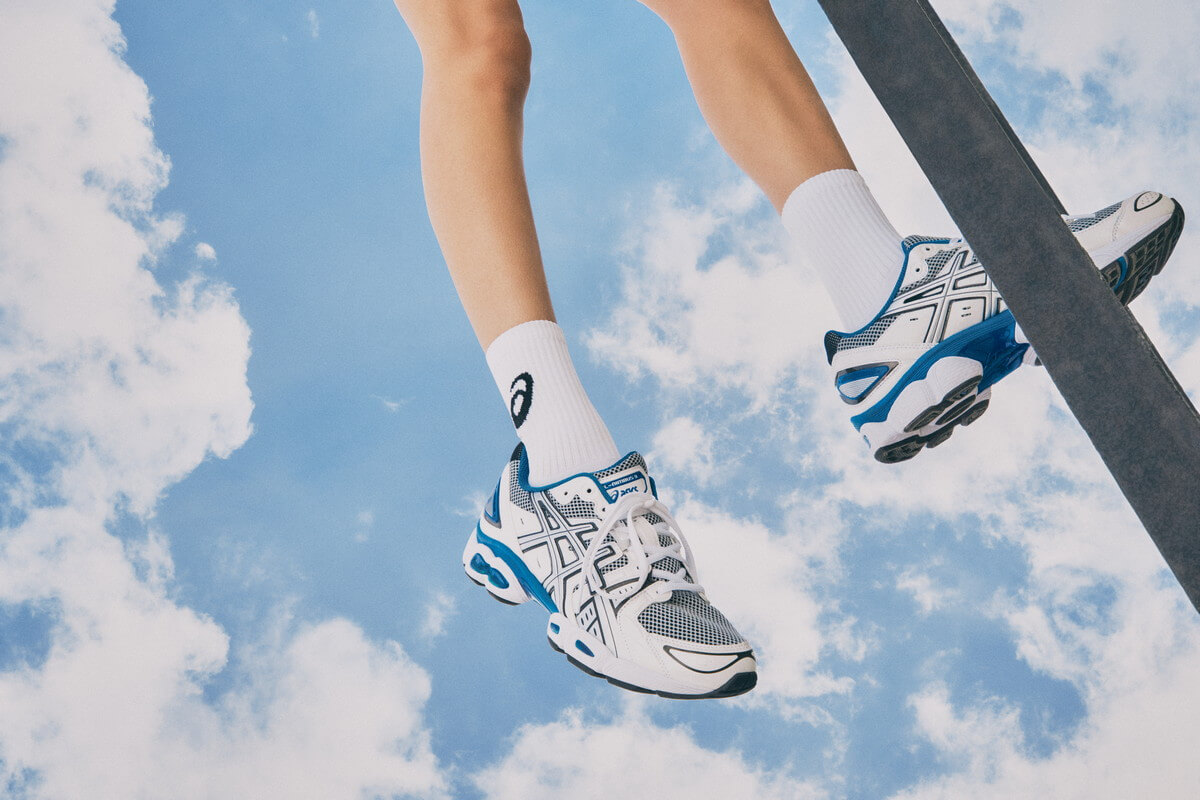 on feet - ASICS SportStyle - Gel Nimbus 9 - white/lake drive - 1201A424-101
