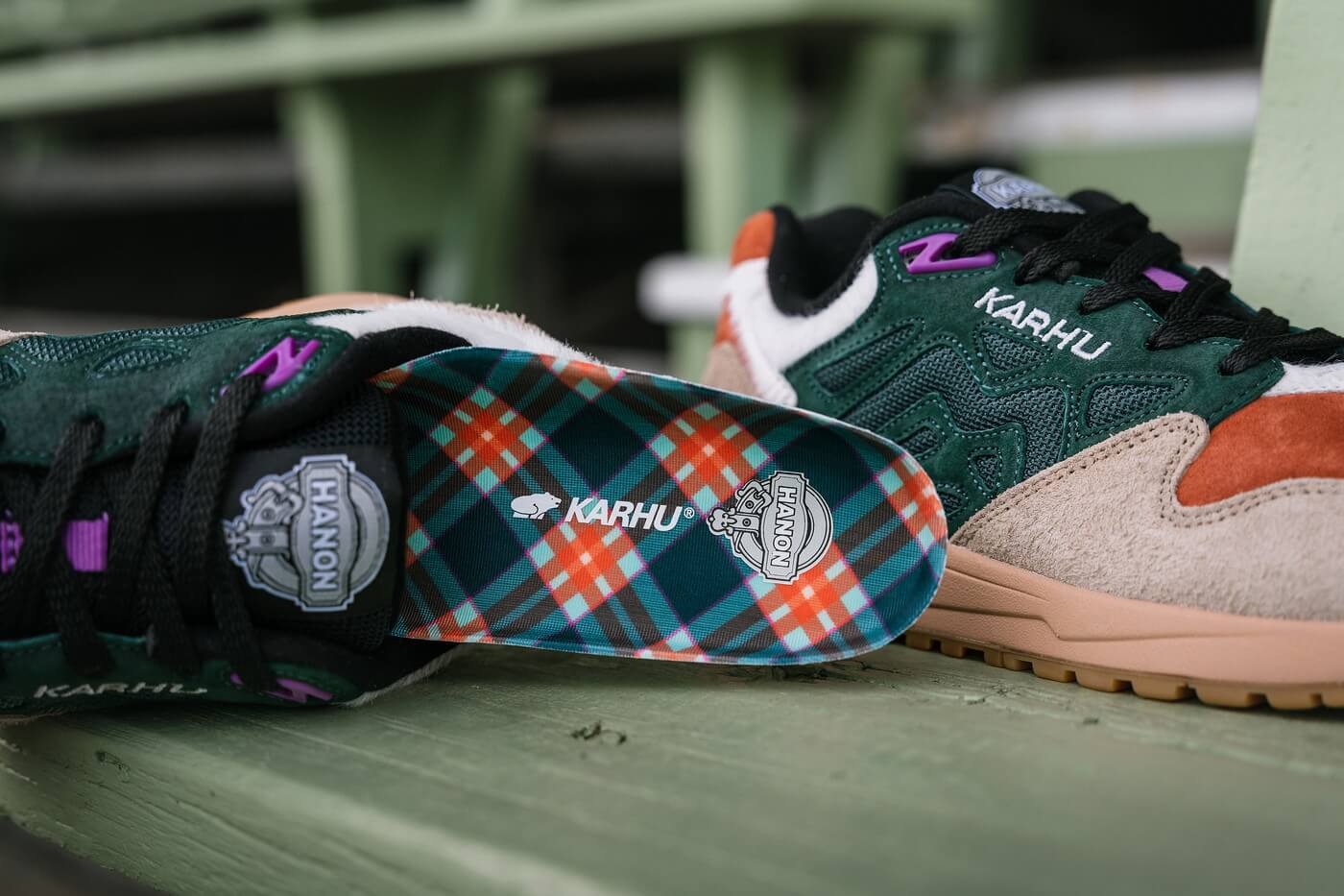 Karhu x HANON Legacy 96 "Highland Games" smoke gray / trekking green